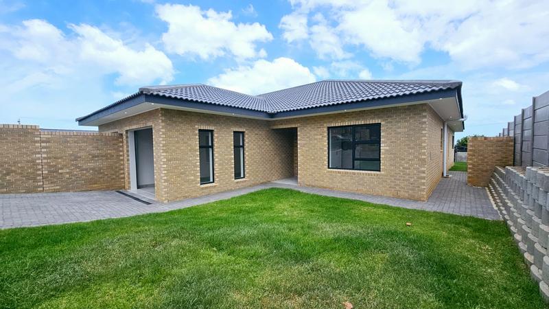 3 Bedroom Property for Sale in Dana Bay Western Cape